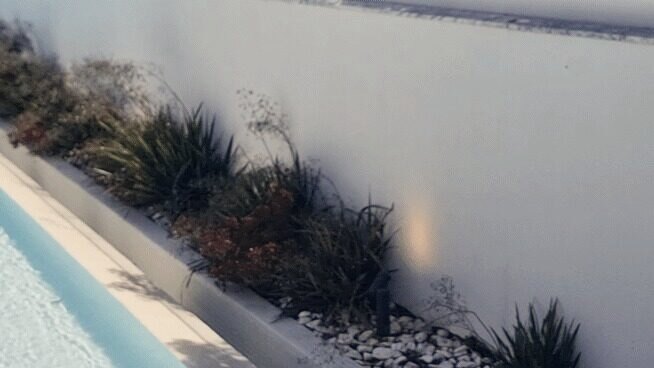 Iluminação da borda da piscina